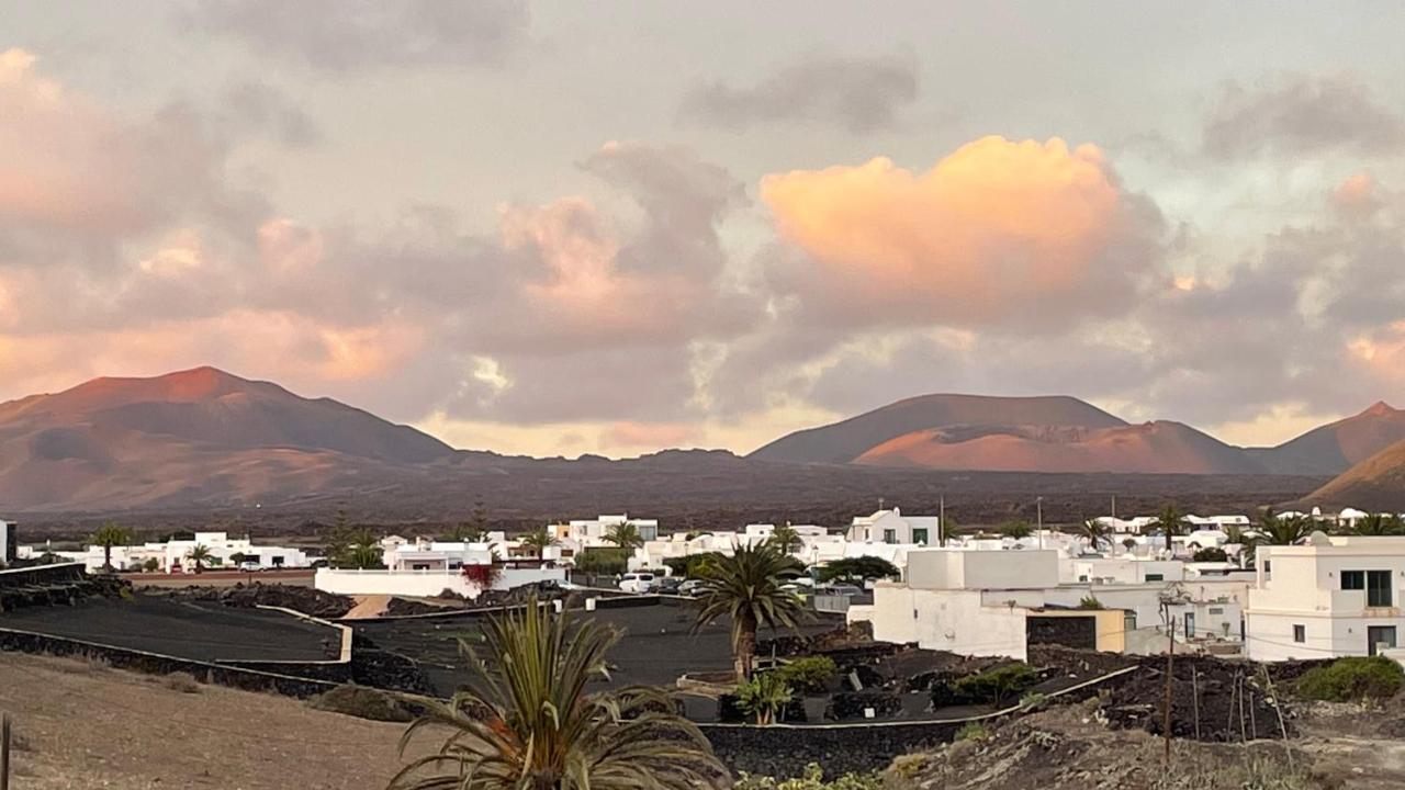 Villa Vulcano Uga Екстериор снимка